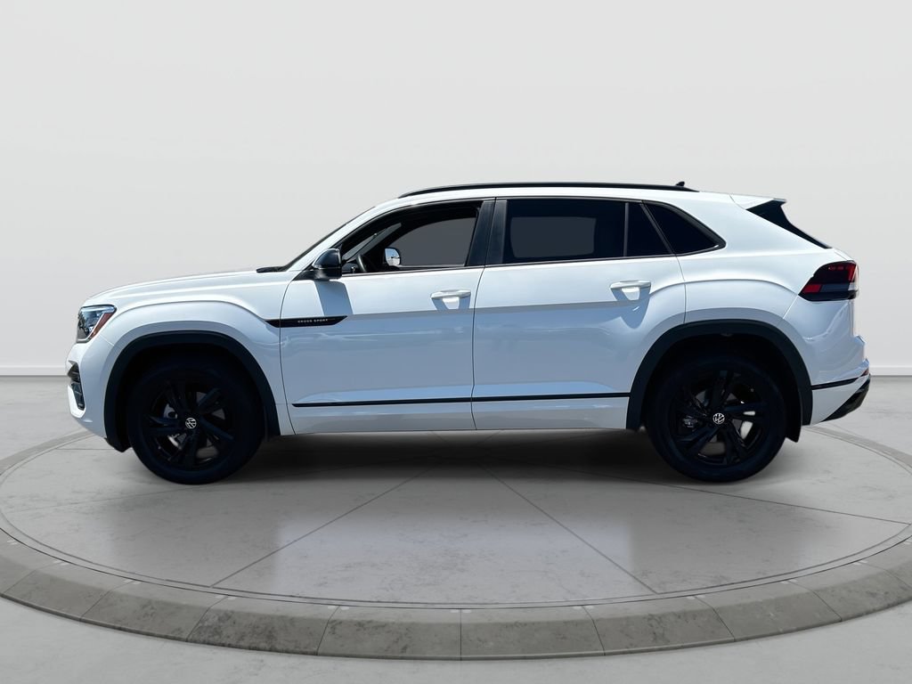 Used 2026 Volkswagen Atlas Cross Sport SEL R-Line AWD/4WD image 5