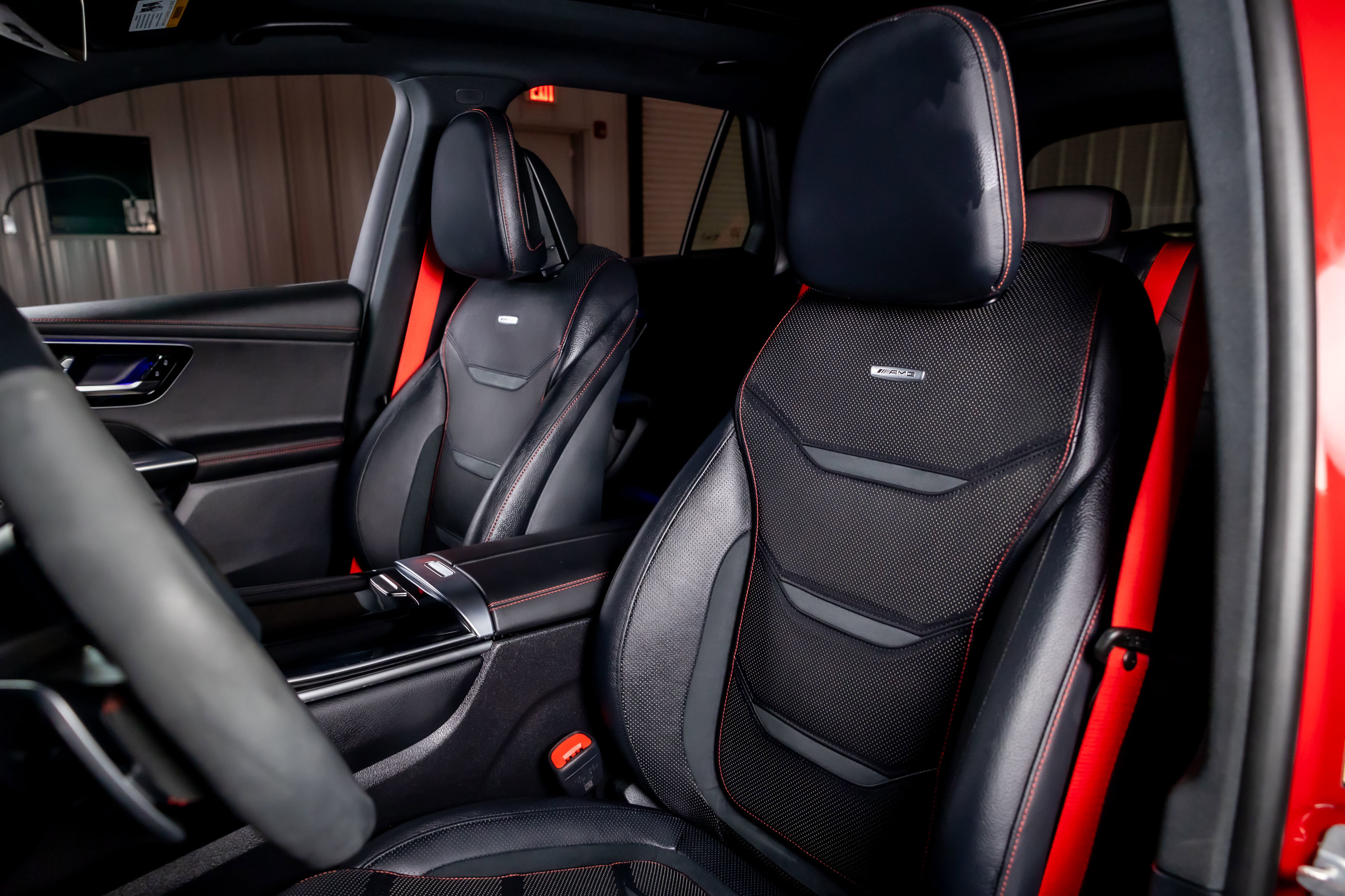 Used 2024 Mercedes-Benz GLC 43 AMG 4MATIC image 4