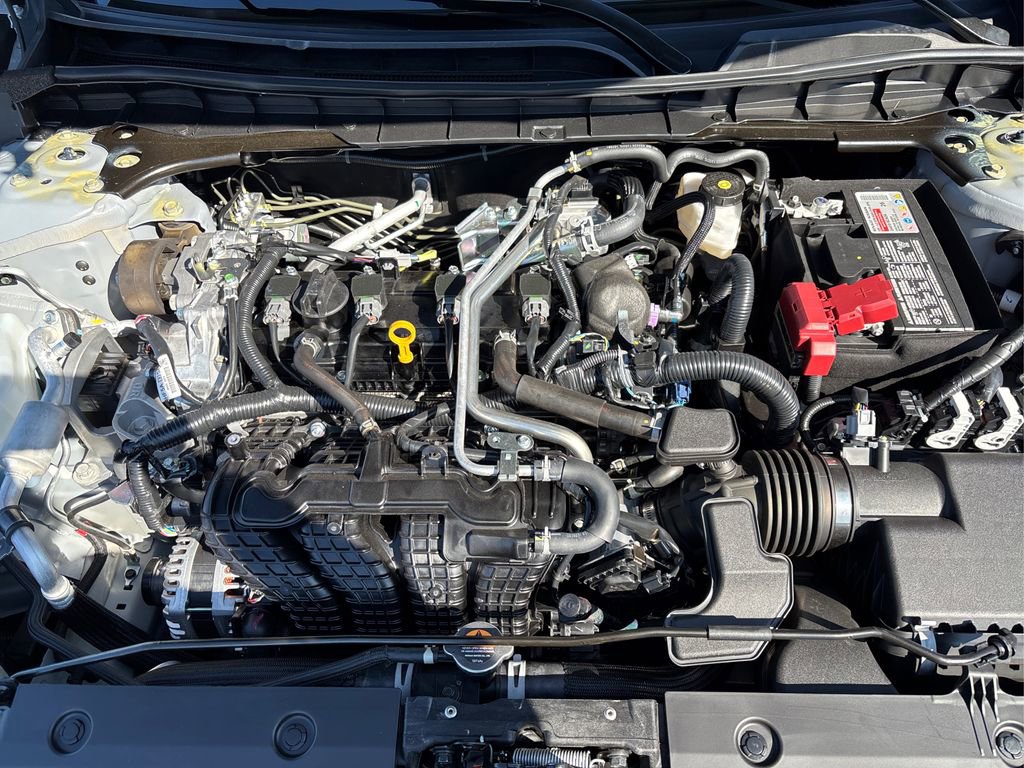 New 2025 Nissan Altima 2.5 SR image 13
