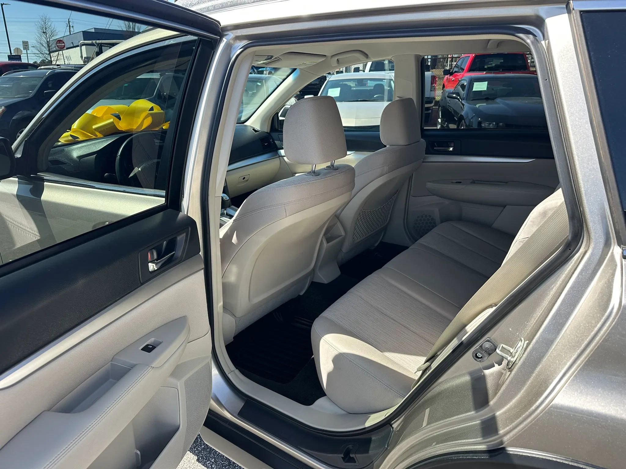 Used 2014 Subaru Outback 2.5i Premium image 15