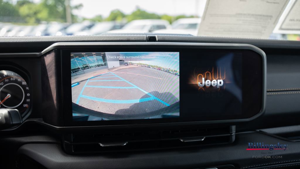 Used 2024 Jeep Wrangler Sahara AWD/4WD image 14