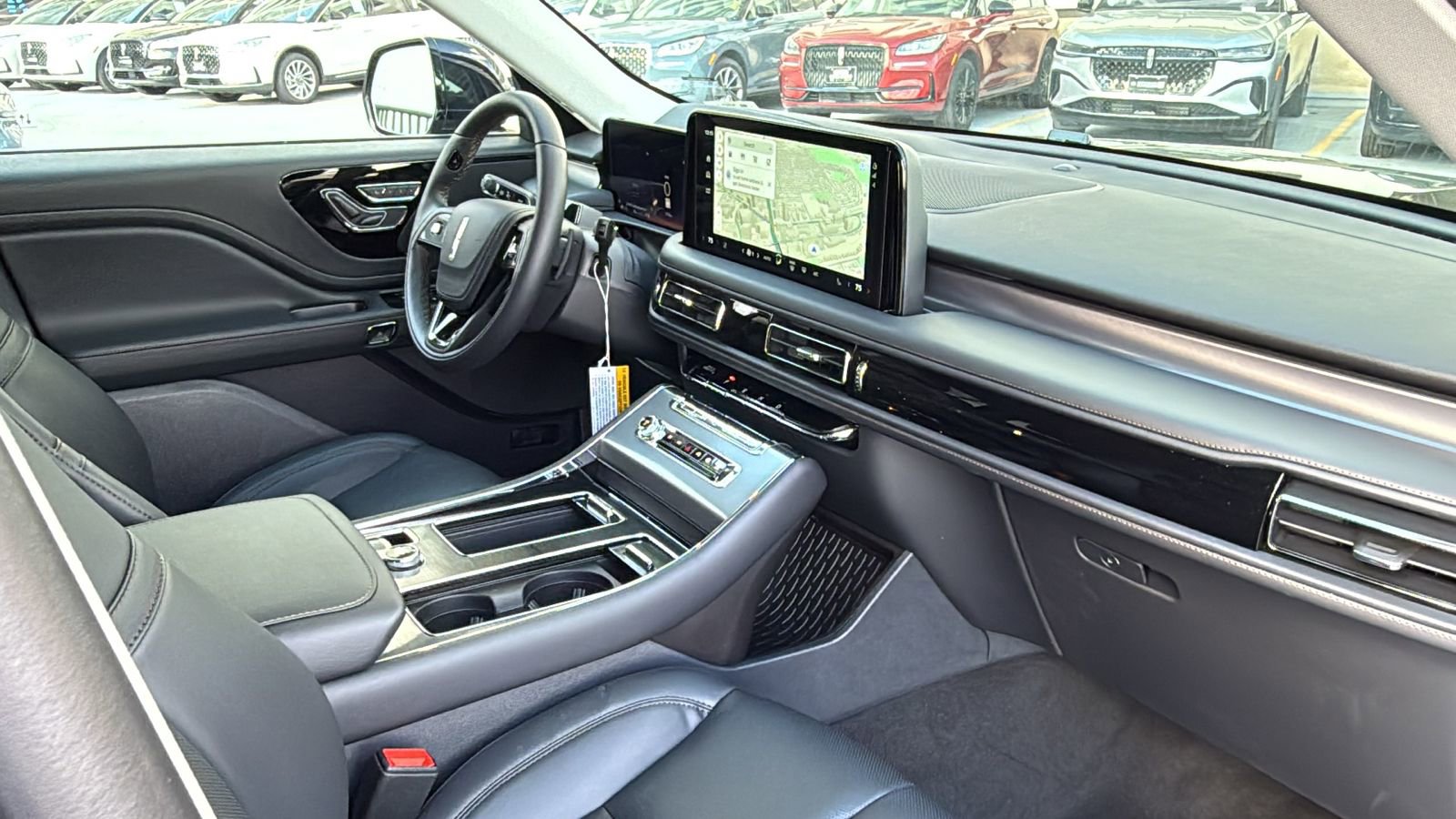 New 2026 Lincoln Aviator AWD image 6