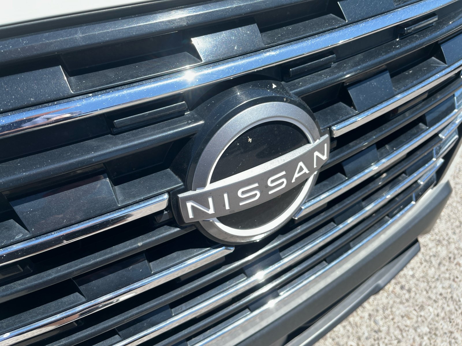Used 2024 Nissan Rogue S AWD/4WD image 31