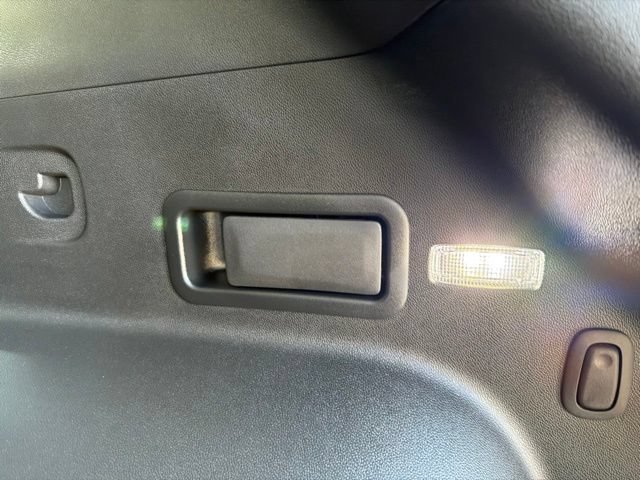 Used 2025 Chevrolet Blazer LT w/ Driver Confidence Package FWD image 14