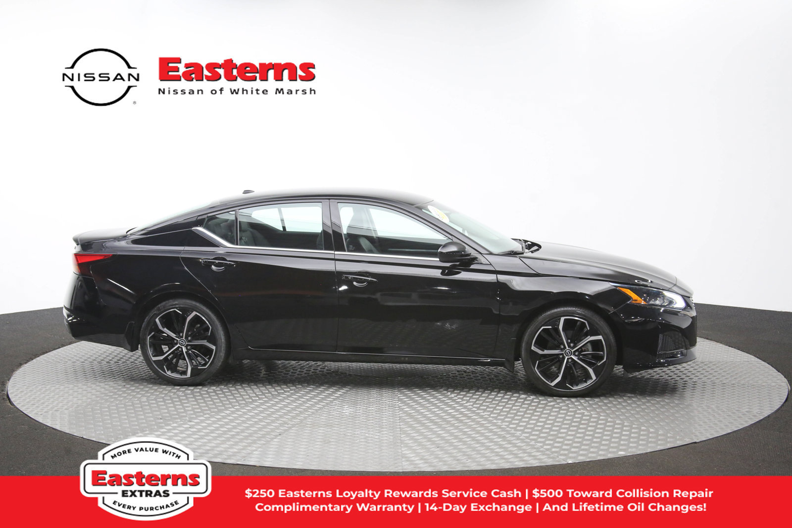 Used 2023 Nissan Altima 2.5 SR FWD image 44
