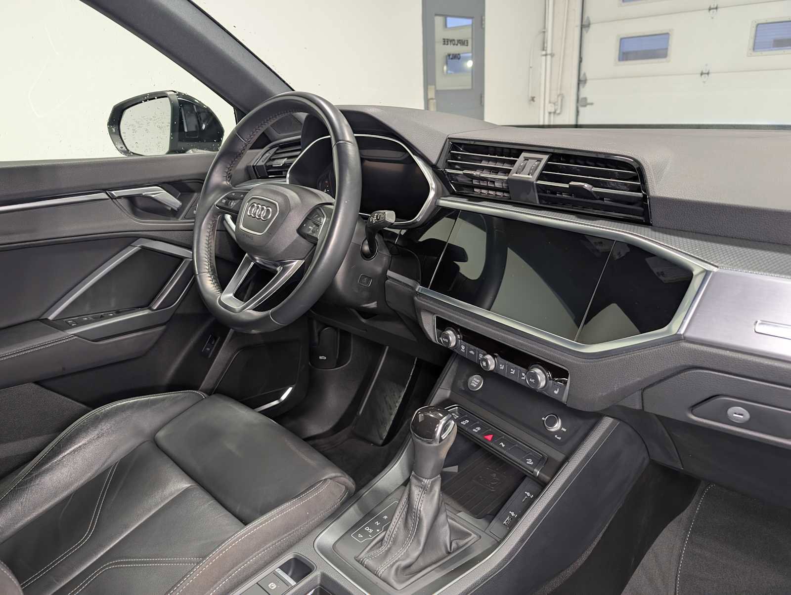 Used 2020 Audi Q3 2.0T Premium Plus image 39