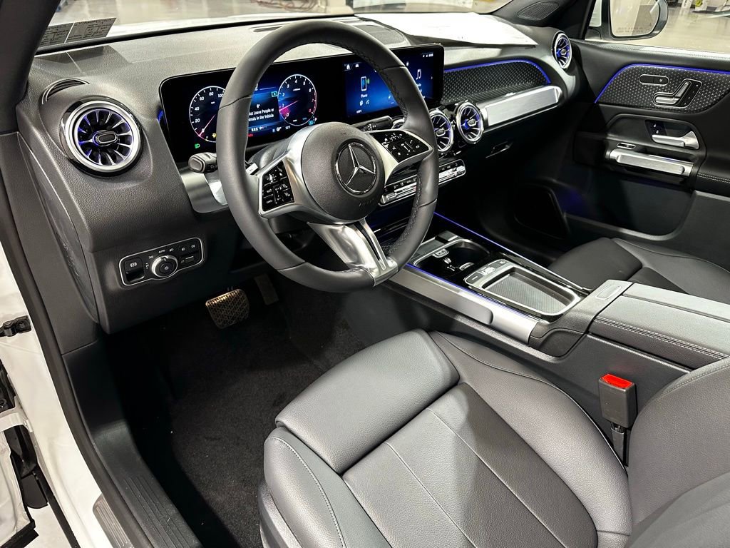 New 2026 Mercedes-Benz GLB 250 4MATIC image 5