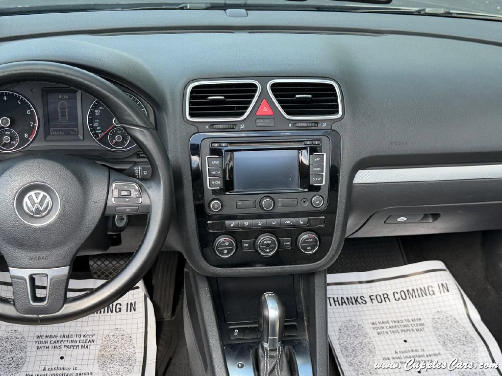 Used 2015 Volkswagen Eos Final Edition FWD image 23