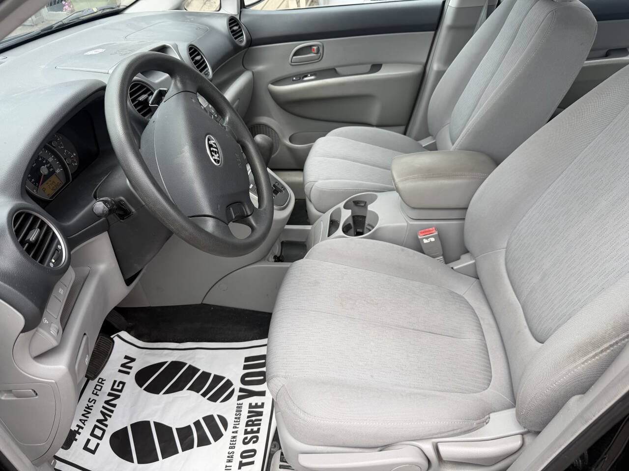 Used 2007 Kia Rondo LX w/ Convenience Pkg FWD image 18