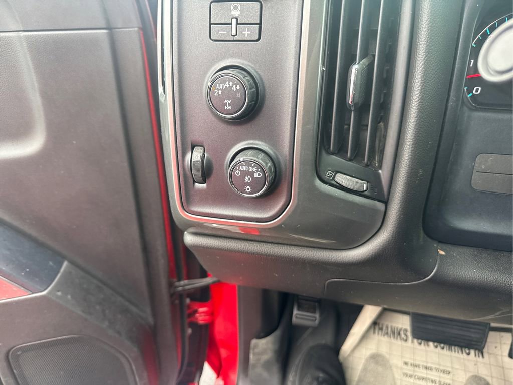 Used 2018 Chevrolet Silverado 1500 LT w/ All Star Edition AWD/4WD image 15