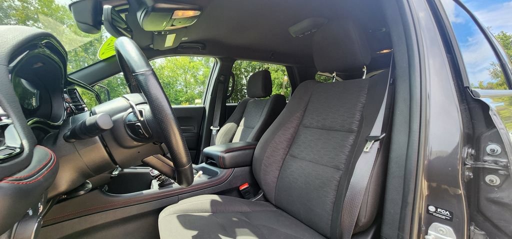Used 2025 Dodge Durango GT AWD/4WD image 12