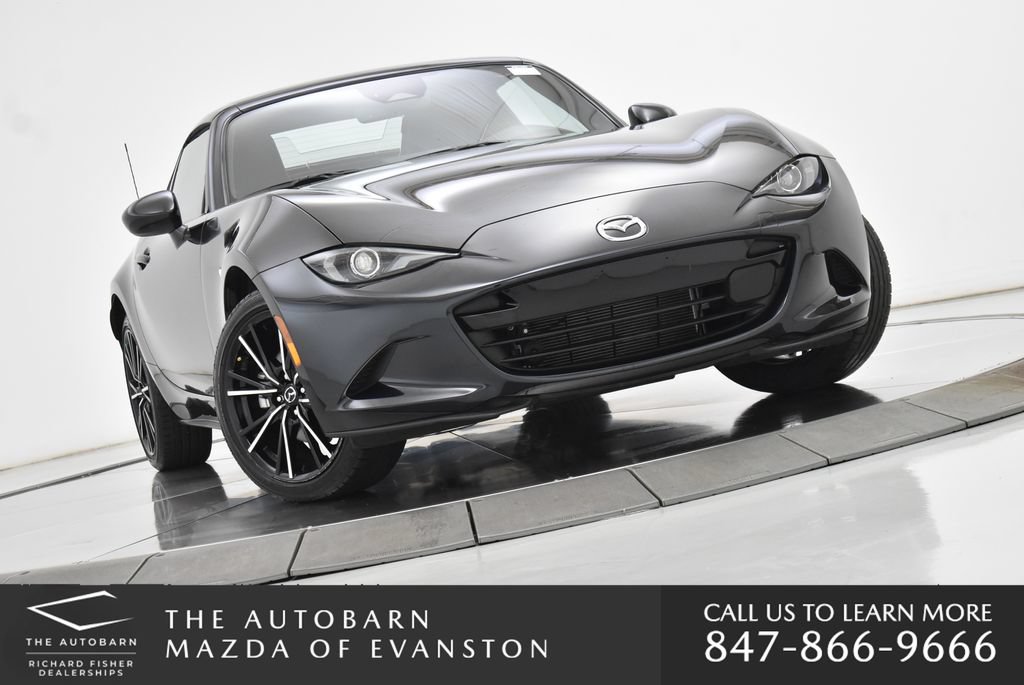 Used 2025 MAZDA MX-5 Miata RF Grand Touring RWD image 3