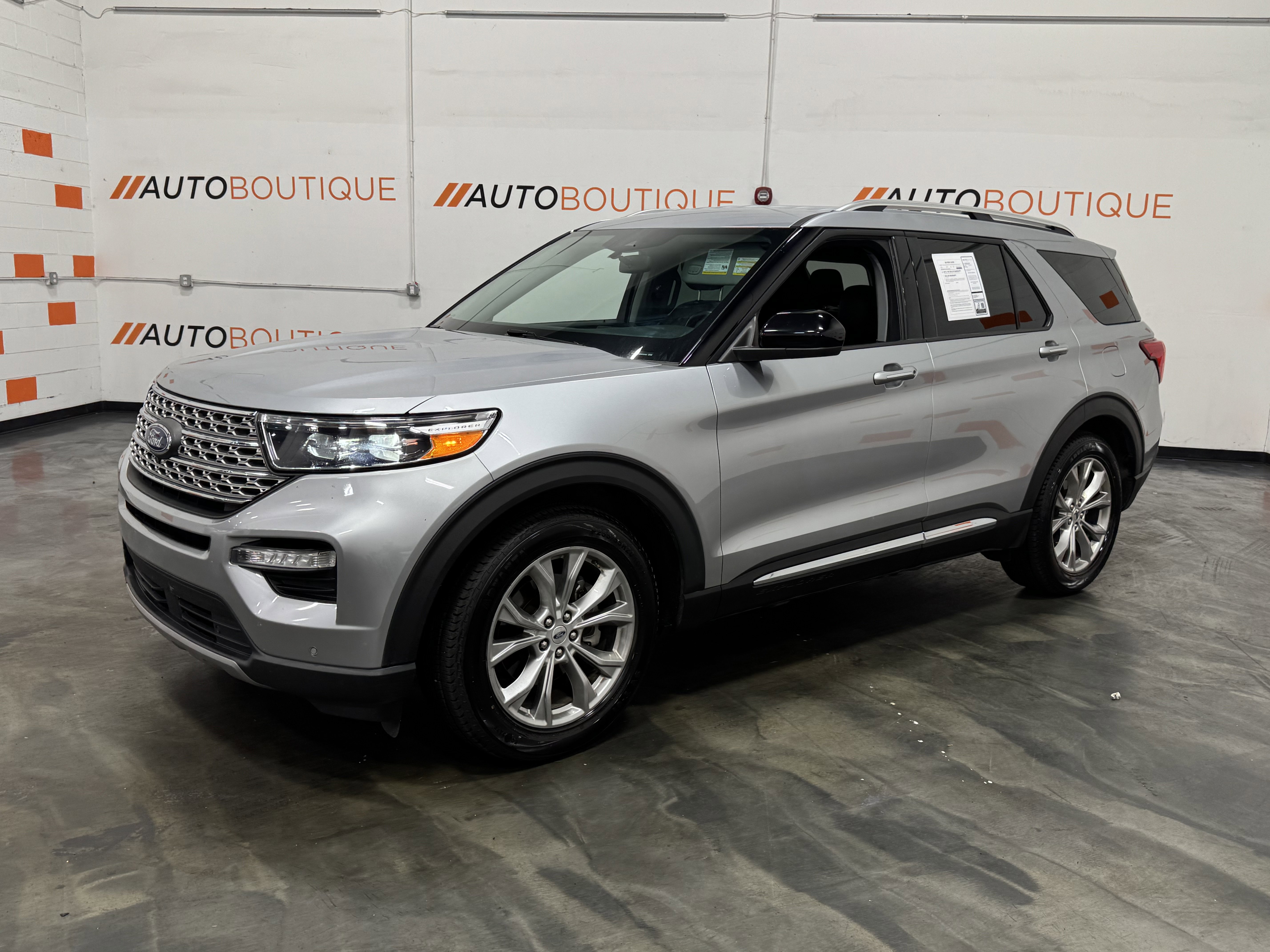 Used 2024 Ford Explorer Limited image 35