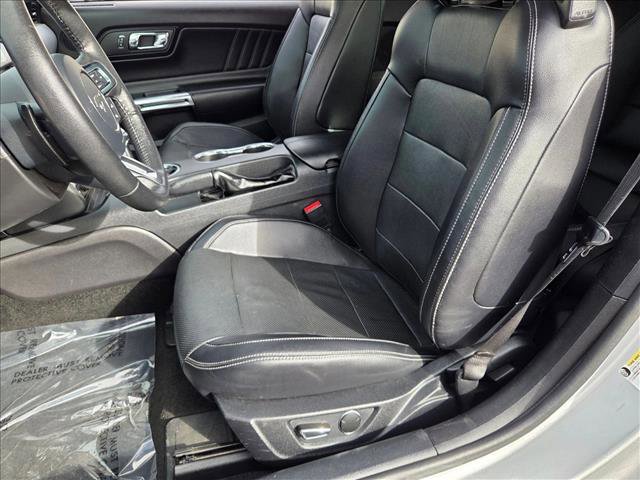 Used 2017 Ford Mustang Premium image 15