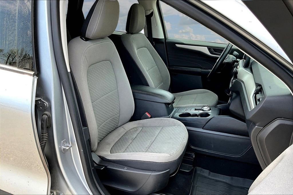 Used 2022 Ford Escape SE w/ Convenience Package image 31