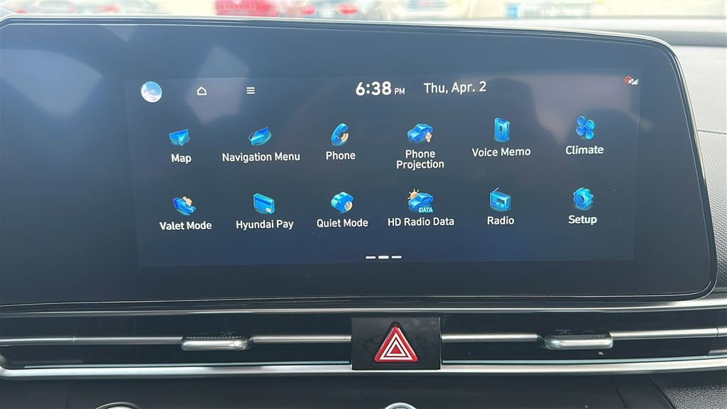 Certified 2025 Hyundai Elantra Limited image 25