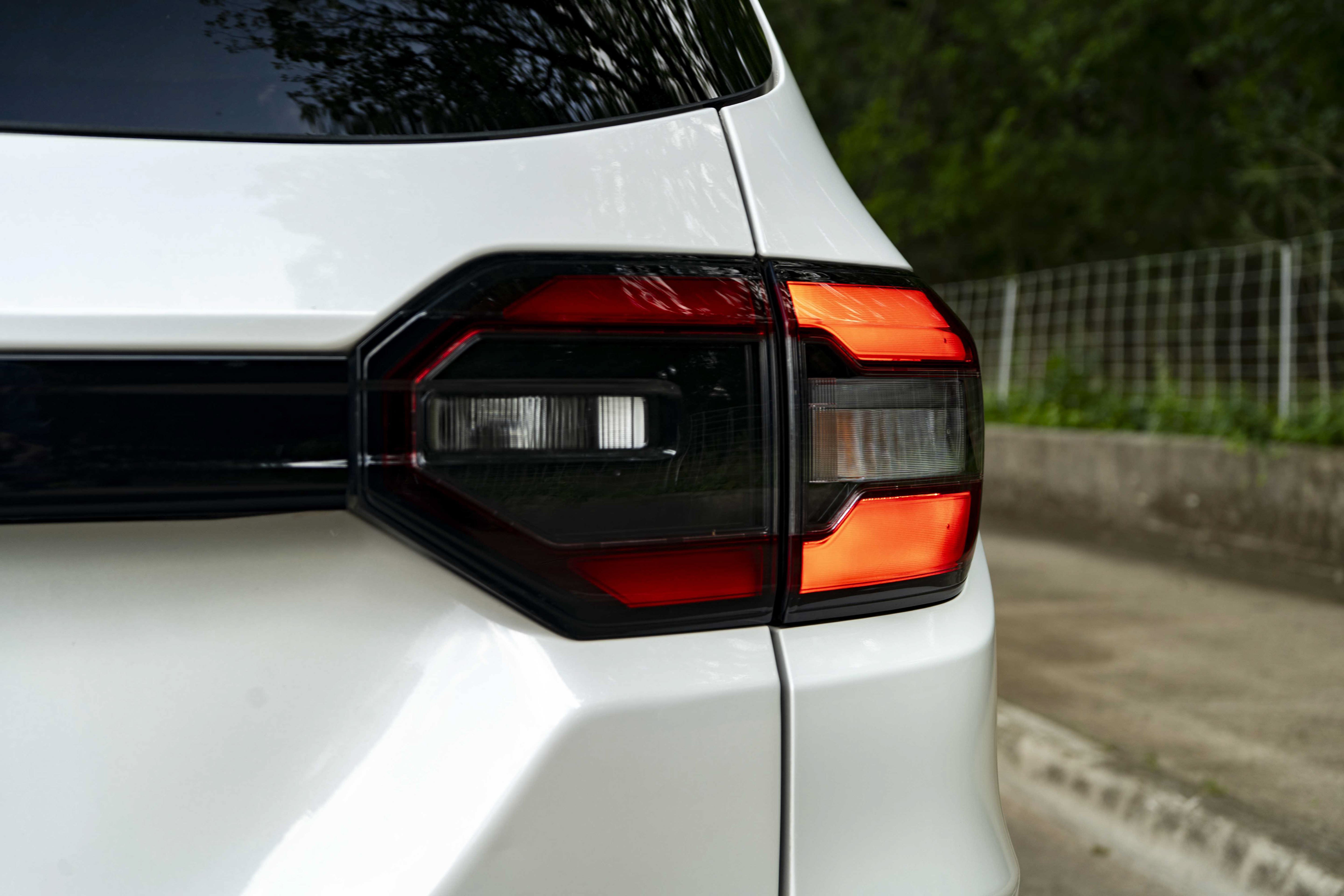 Used 2025 Honda Pilot EX-L image 13