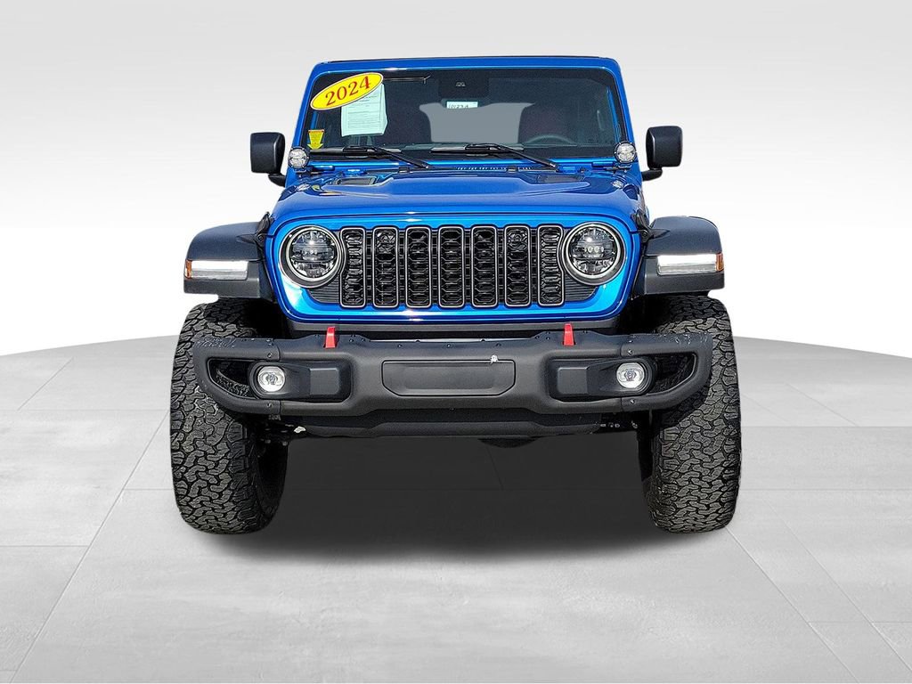 Used 2024 Jeep Wrangler Unlimited Rubicon w/ XTREMEE 35" Tire Package image 2