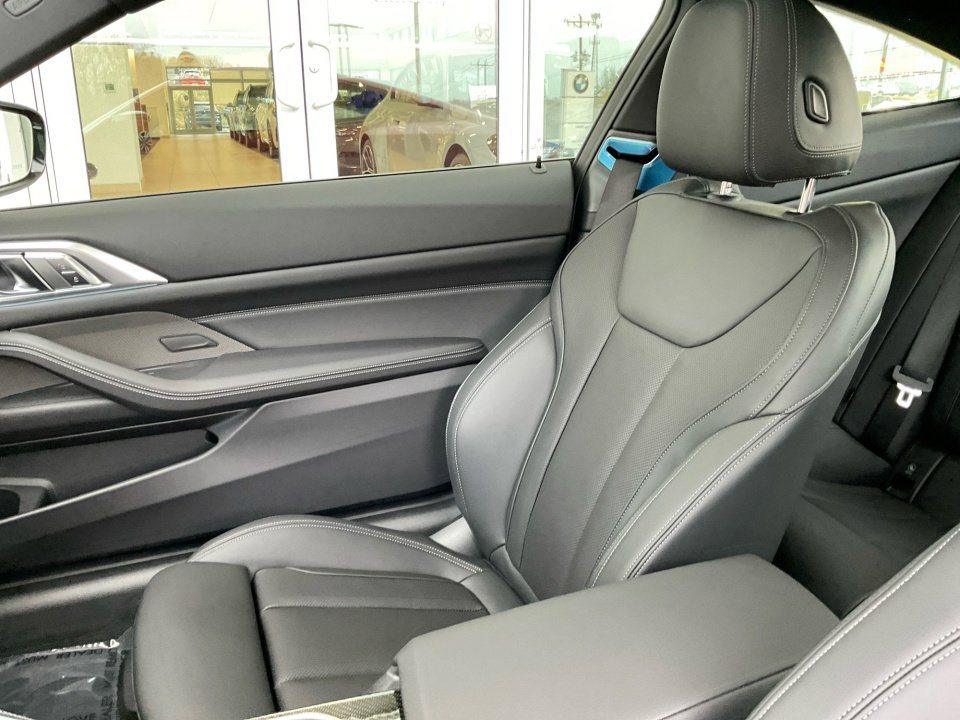 New 2026 BMW M440i Coupe RWD image 28