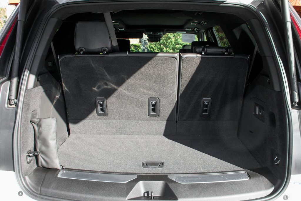 Used 2023 Cadillac Escalade Sport Platinum image 10