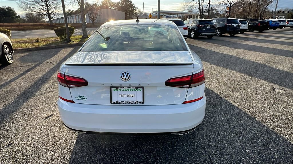 Used 2020 Volkswagen Passat 2.0T R-Line image 6