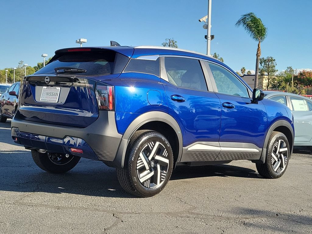 New 2026 Nissan Kicks SV w/ Interior Electronics Package FWD image 2