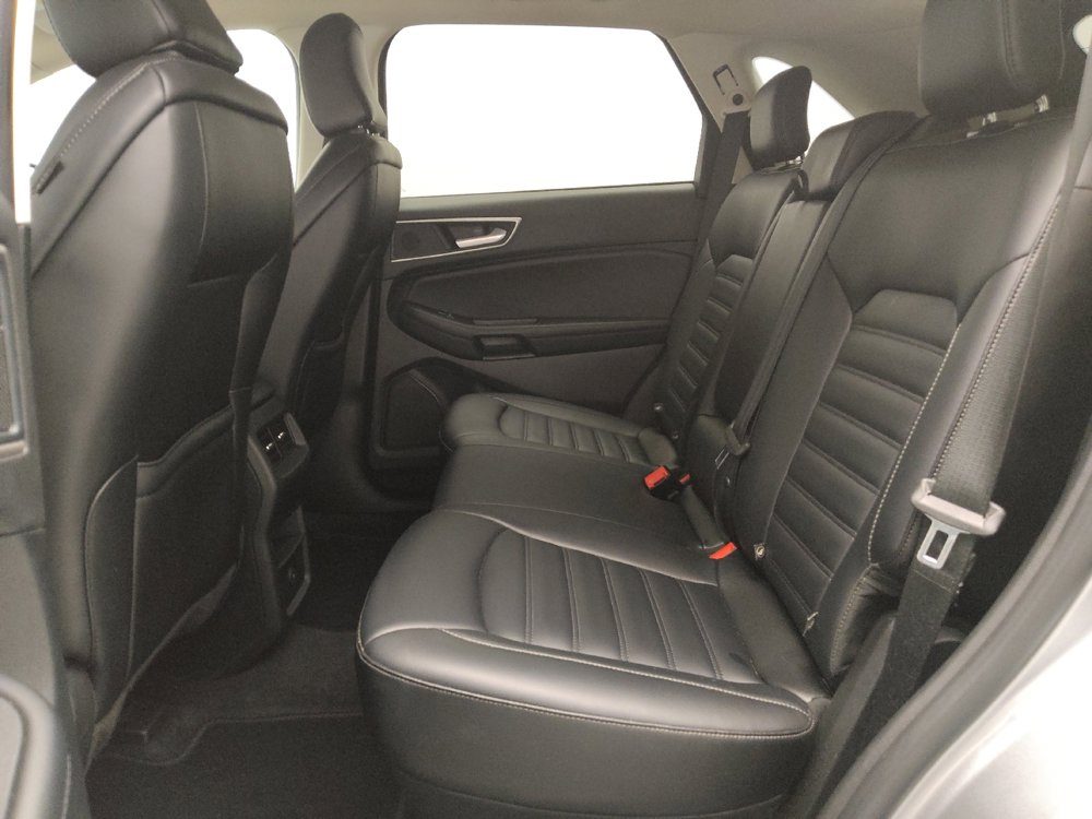 Used 2024 Ford Edge SEL image 18