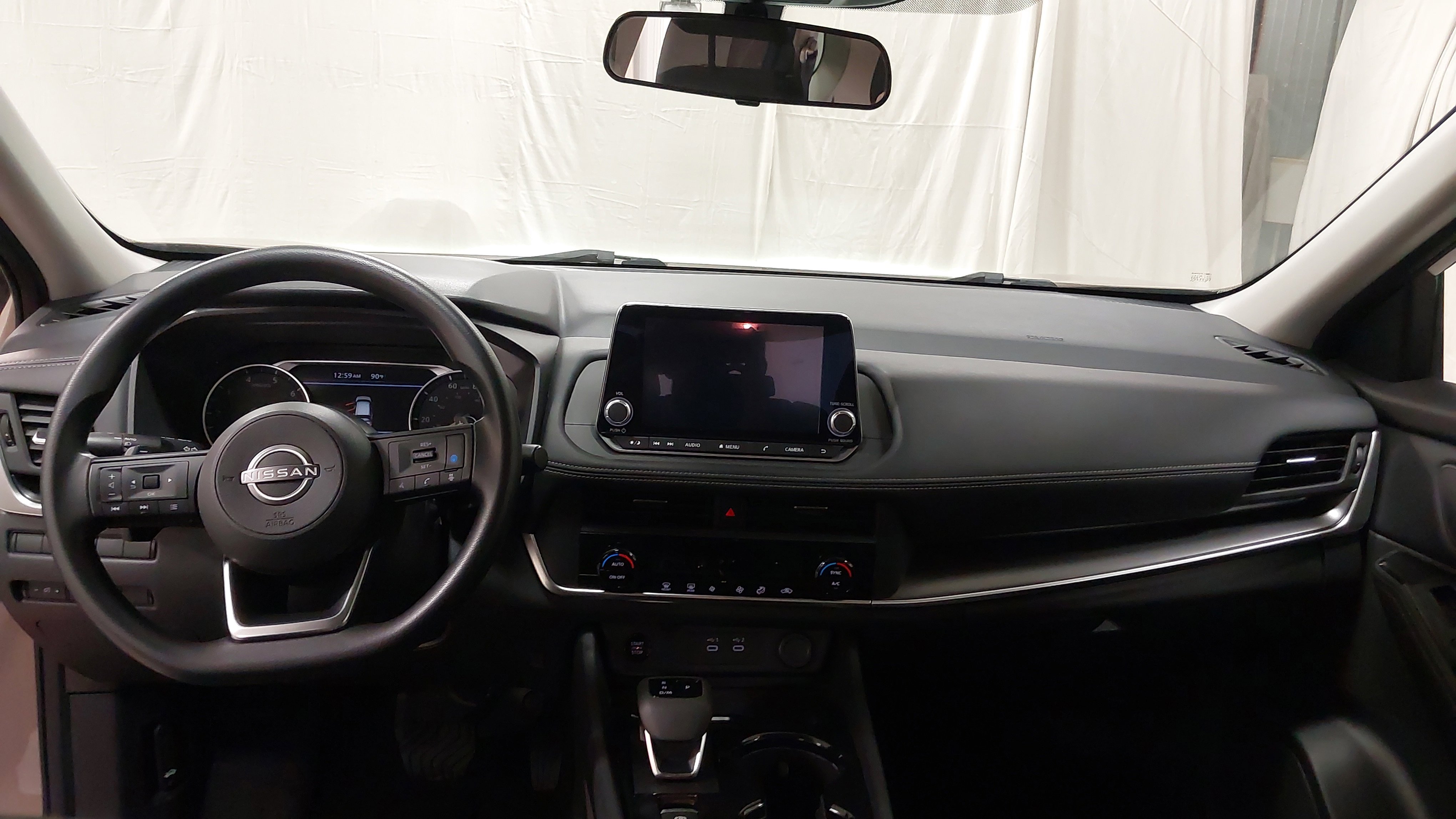 Used 2024 Nissan Rogue SV image 26