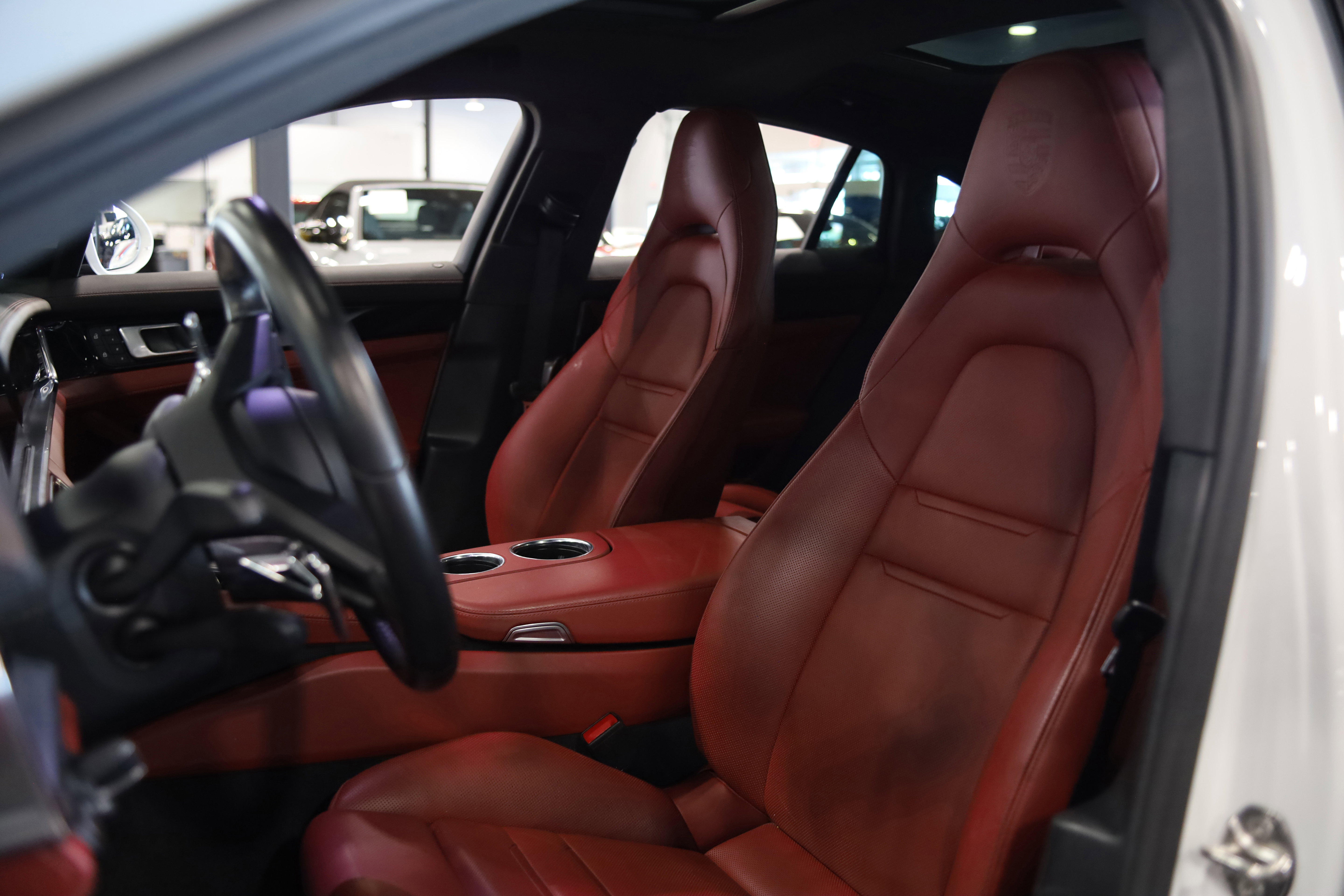 Used 2022 Porsche Panamera 4 AWD/4WD image 18
