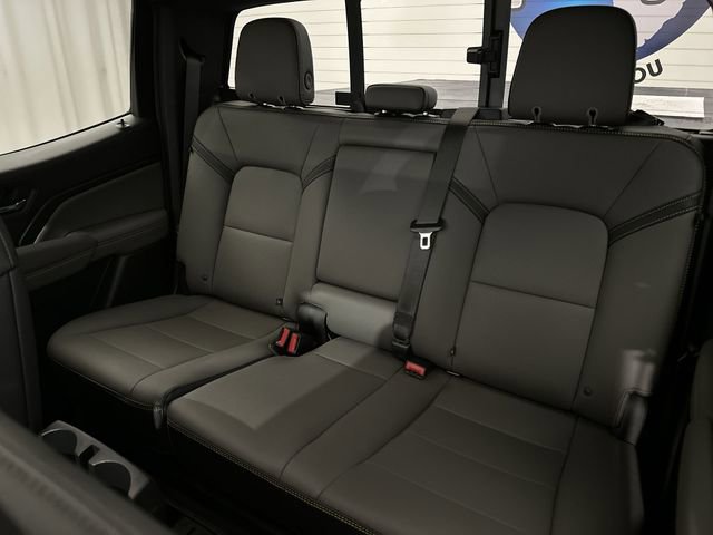 Used 2025 Chevrolet Colorado ZR2 w/ Technology Package image 29