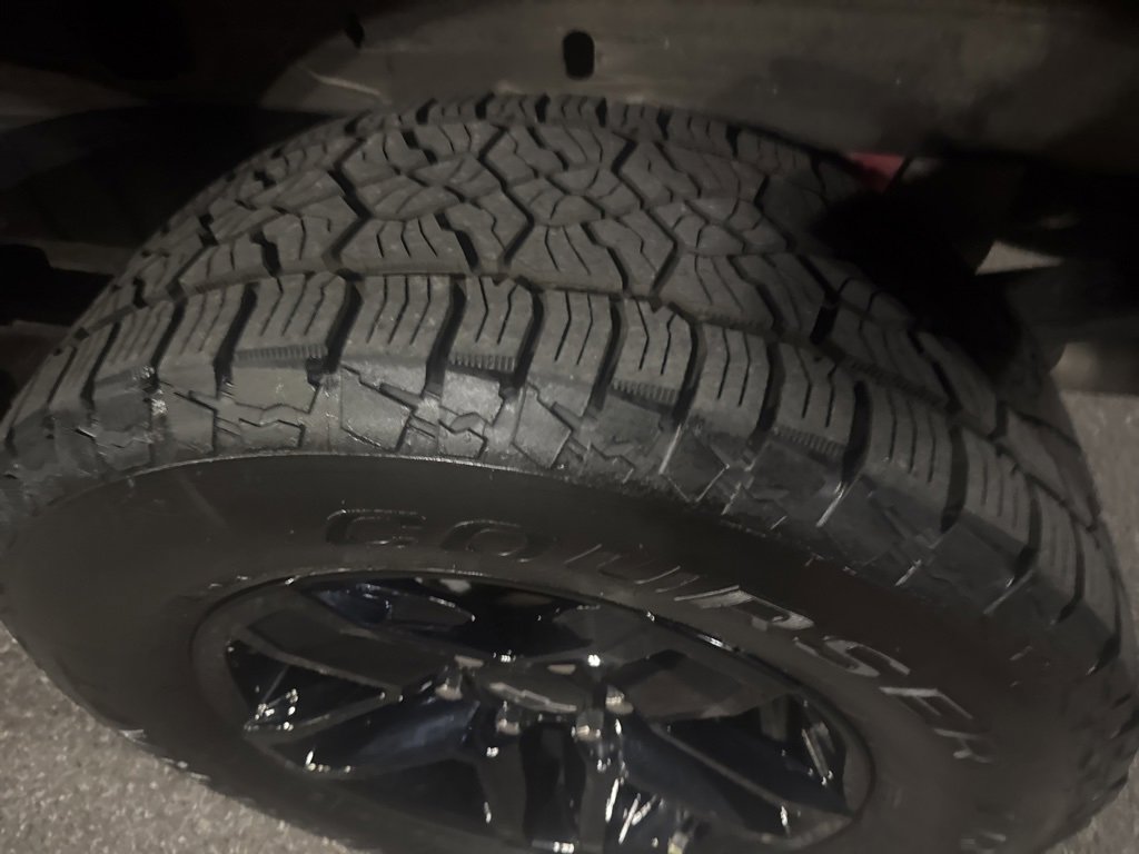 Used 2020 Chevrolet Silverado 1500 LT Trail Boss image 6