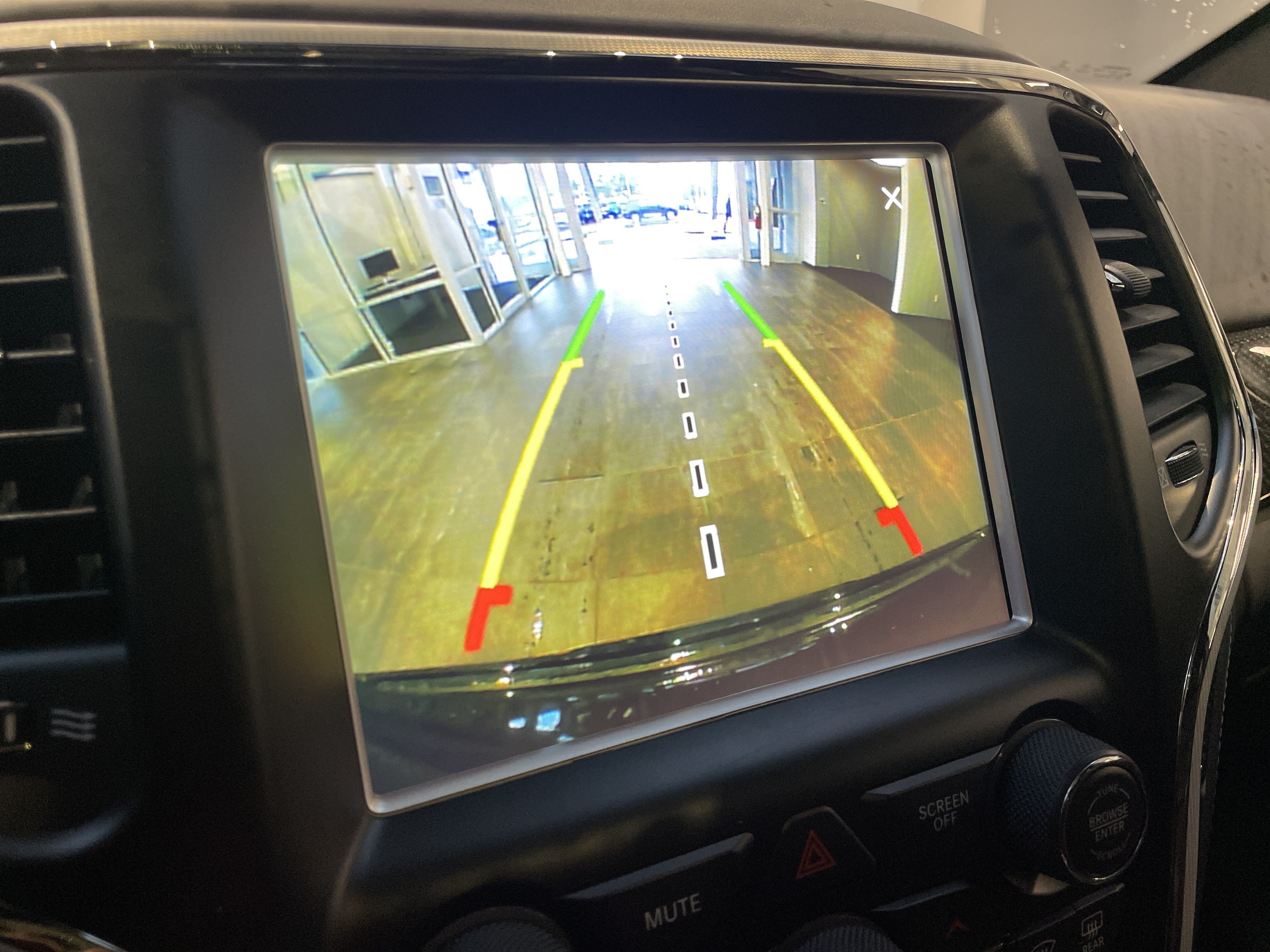 Used 2018 Jeep Grand Cherokee Trackhawk AWD/4WD image 30
