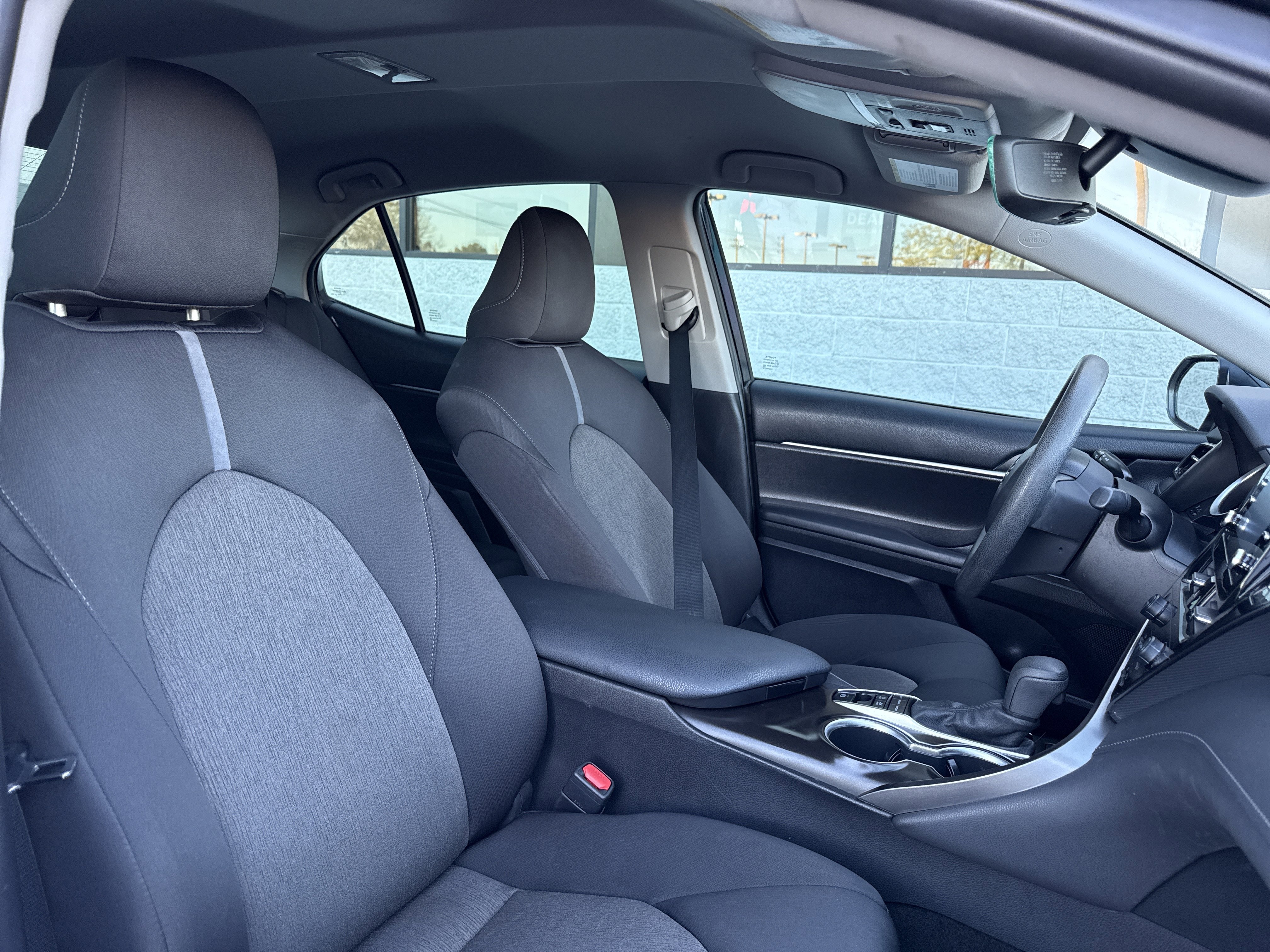 Used 2022 Toyota Camry LE image 31