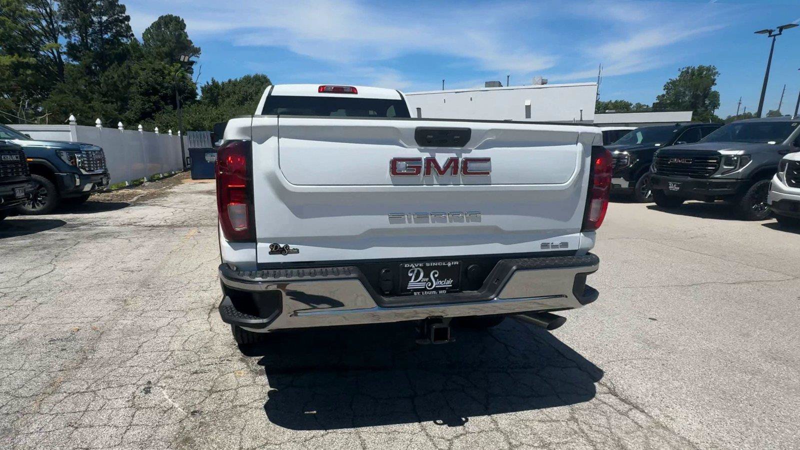 New 2026 GMC Sierra 2500 SLE AWD/4WD image 7