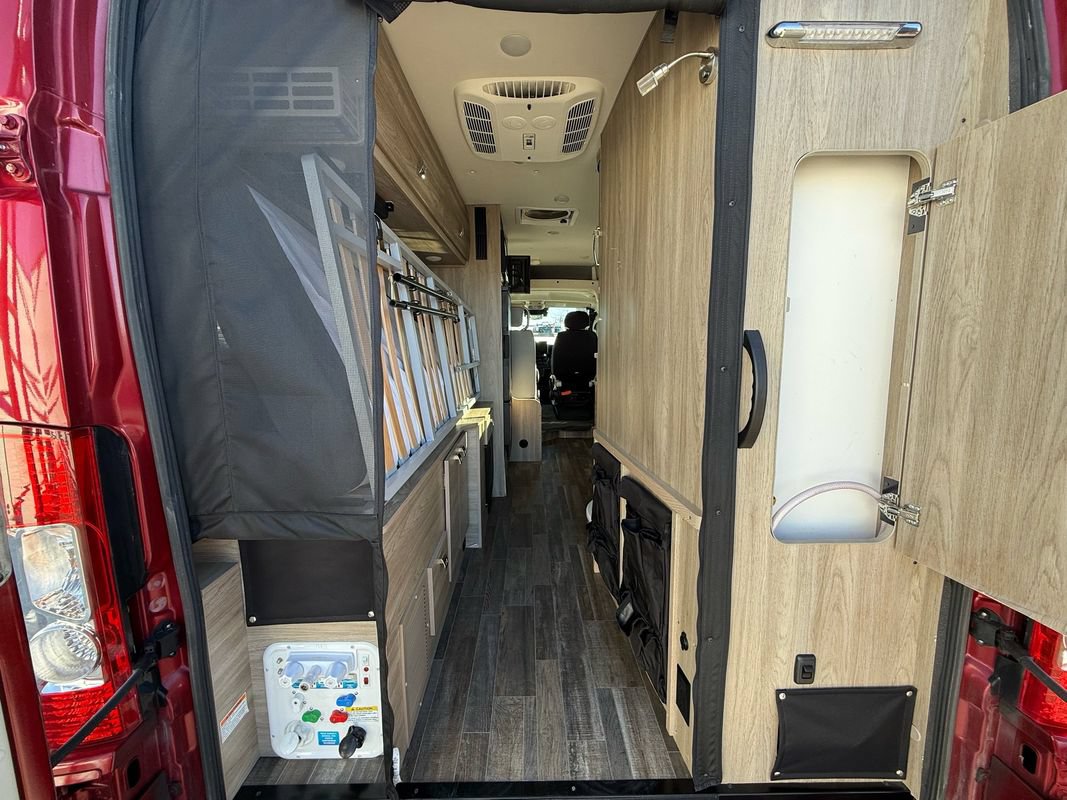 Used 2022 RAM ProMaster 3500 w/ Premium Convenience Group FWD image 12