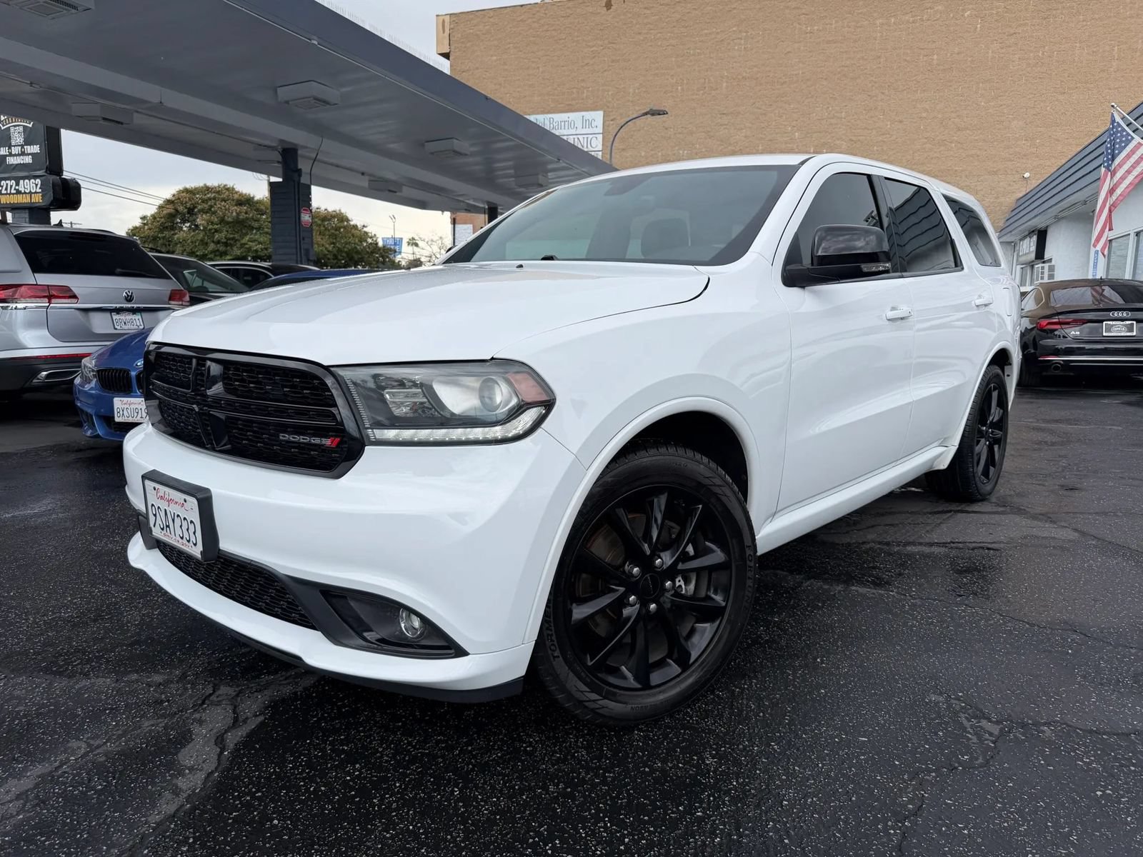 Used 2017 Dodge Durango R/T w/ Blacktop Package RWD image 1
