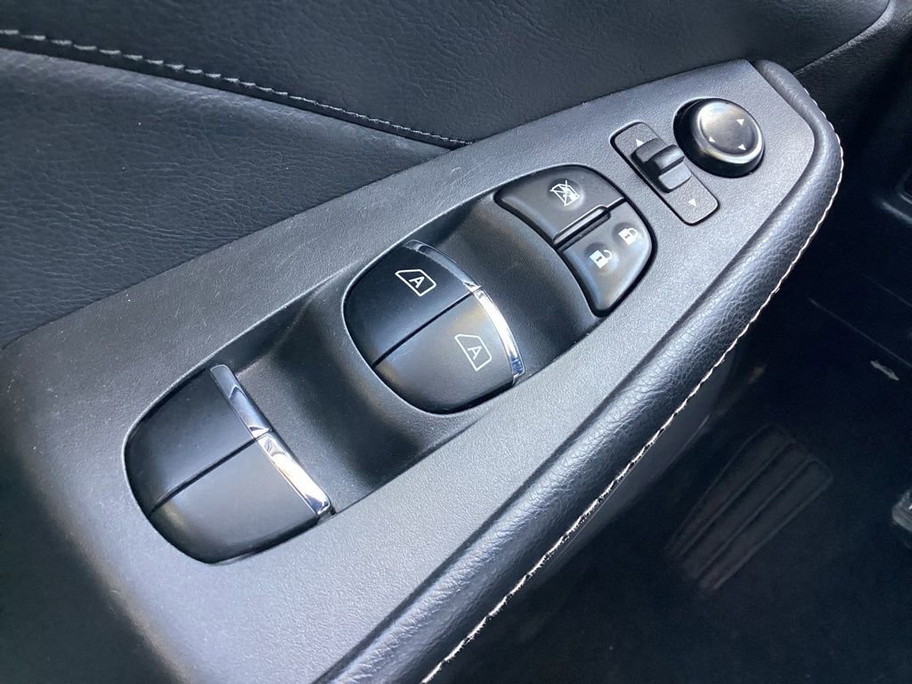 Used 2023 Nissan Maxima SV w/ Floor Mat Group image 25