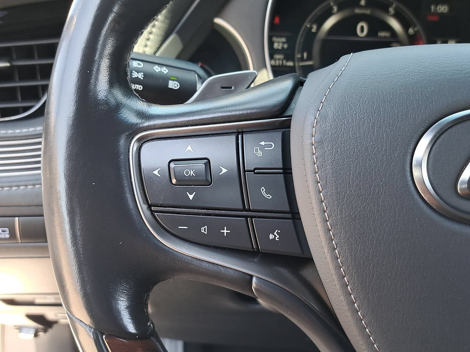 Used 2022 Lexus LS 500 AWD w/ Interior Upgrade Package image 18