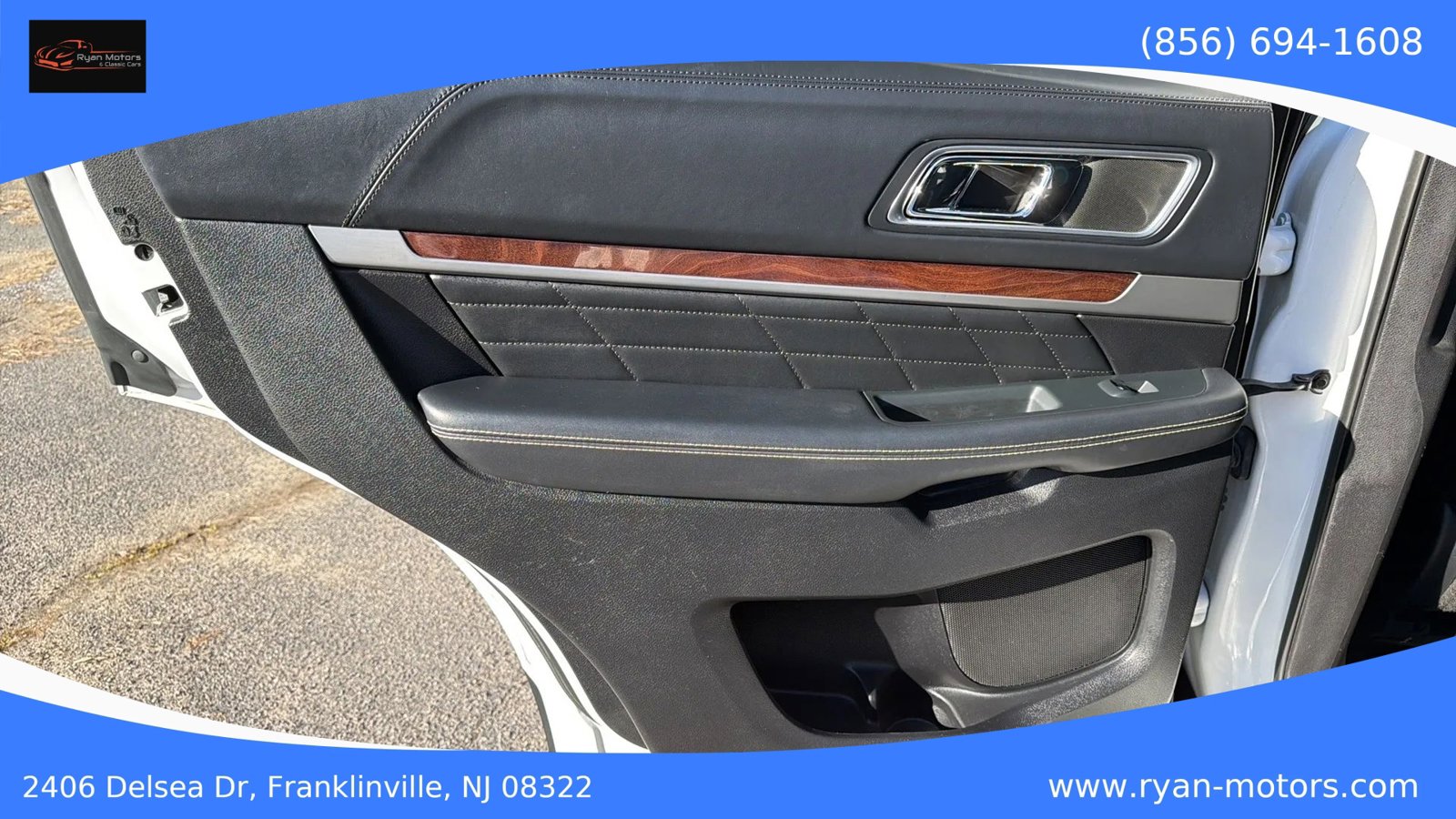 Used 2016 Ford Explorer Platinum image 25