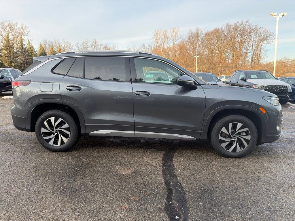 New 2026 Volkswagen Tiguan S AWD/4WD image 8