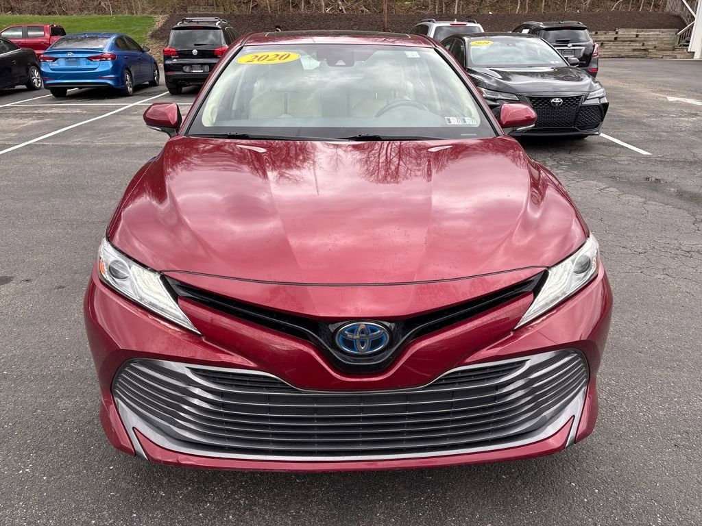 Used 2020 Toyota Camry XLE w/ Sunroof Package image 7