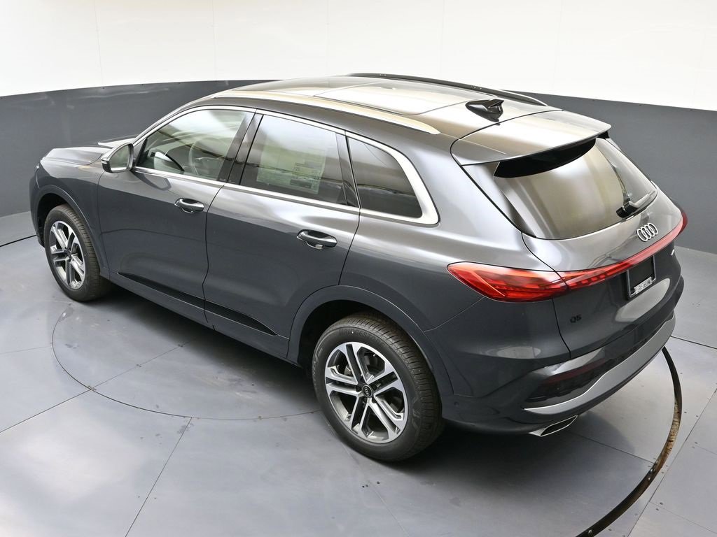 Used 2025 Audi Q5 2.0T Premium w/ Convenience Package image 43