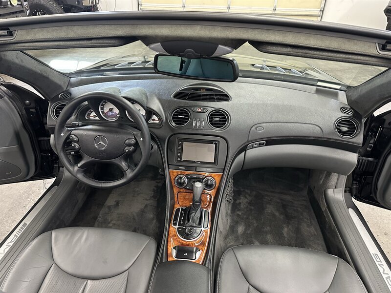 Used 2005 Mercedes-Benz SL 55 AMG image 15