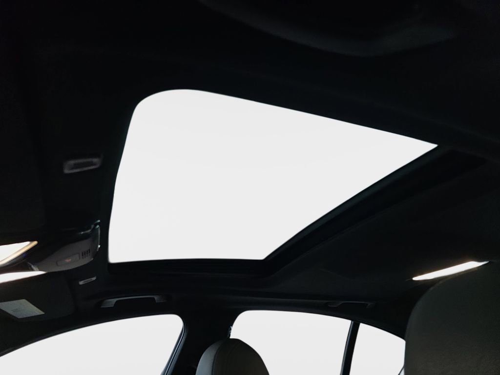 Used 2018 BMW 530e xDrive image 30