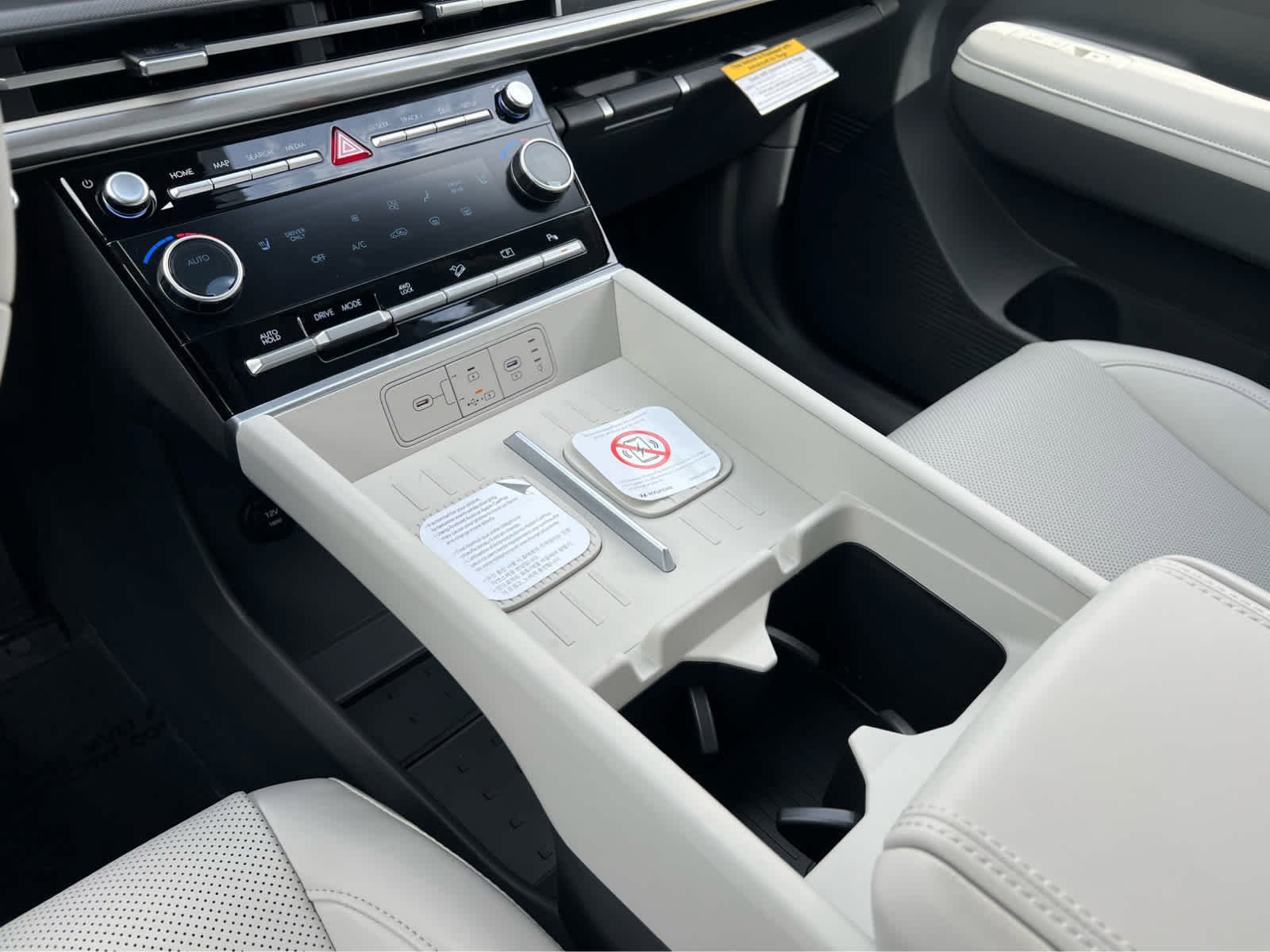 New 2026 Hyundai Santa Fe SEL image 37