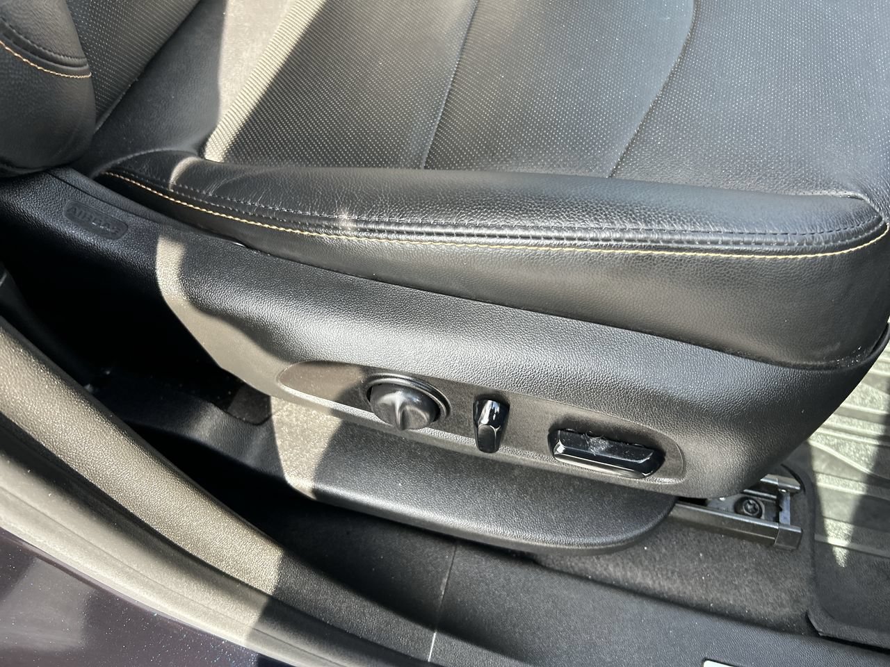 Used 2020 Chevrolet Equinox Premier AWD/4WD image 15