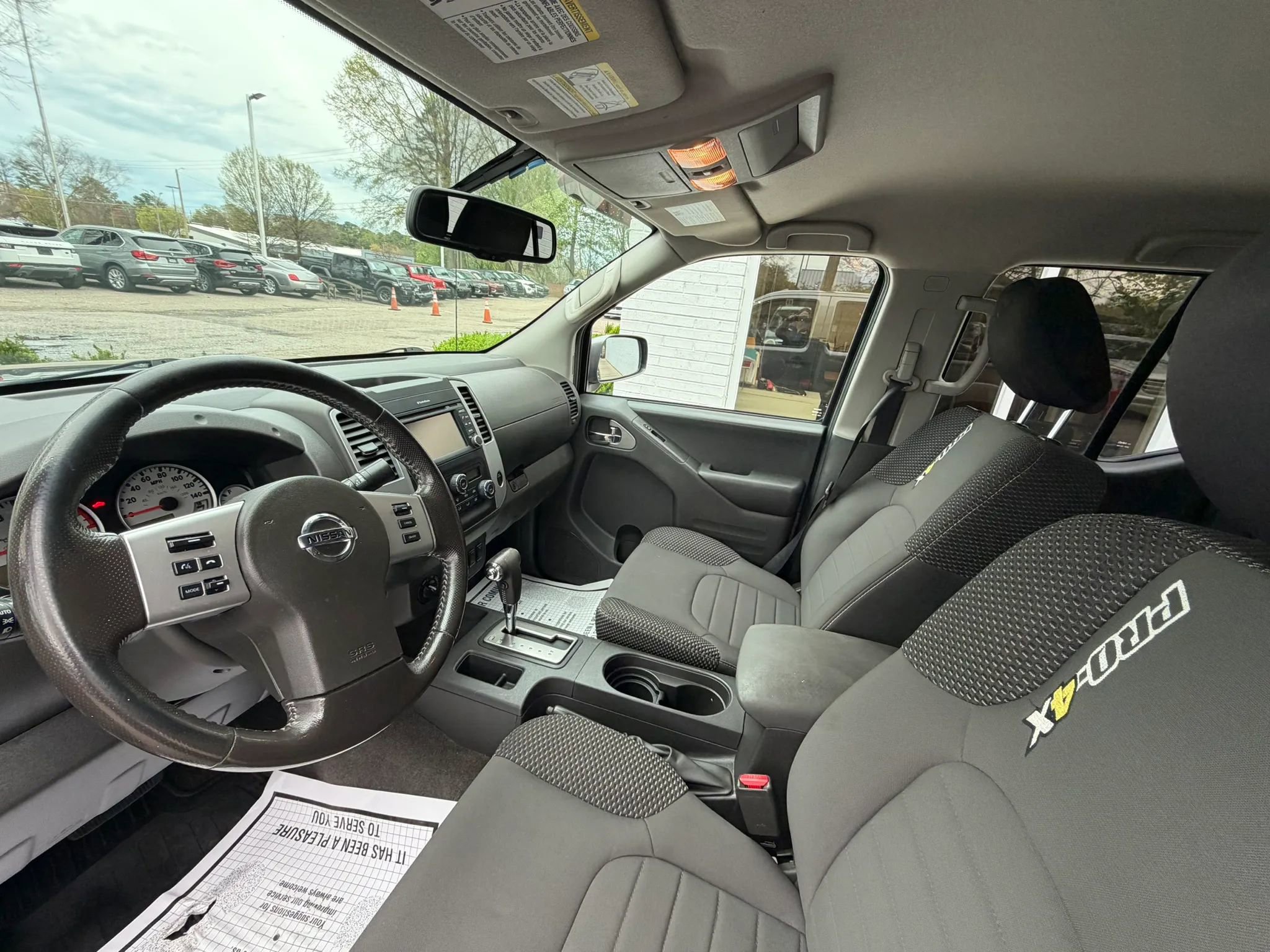 Used 2018 Nissan Frontier PRO-4X image 17
