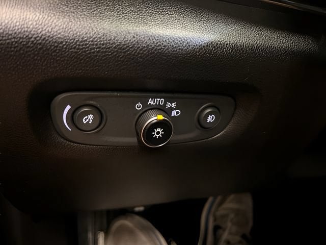 Used 2018 Chevrolet Traverse LT AWD/4WD image 18