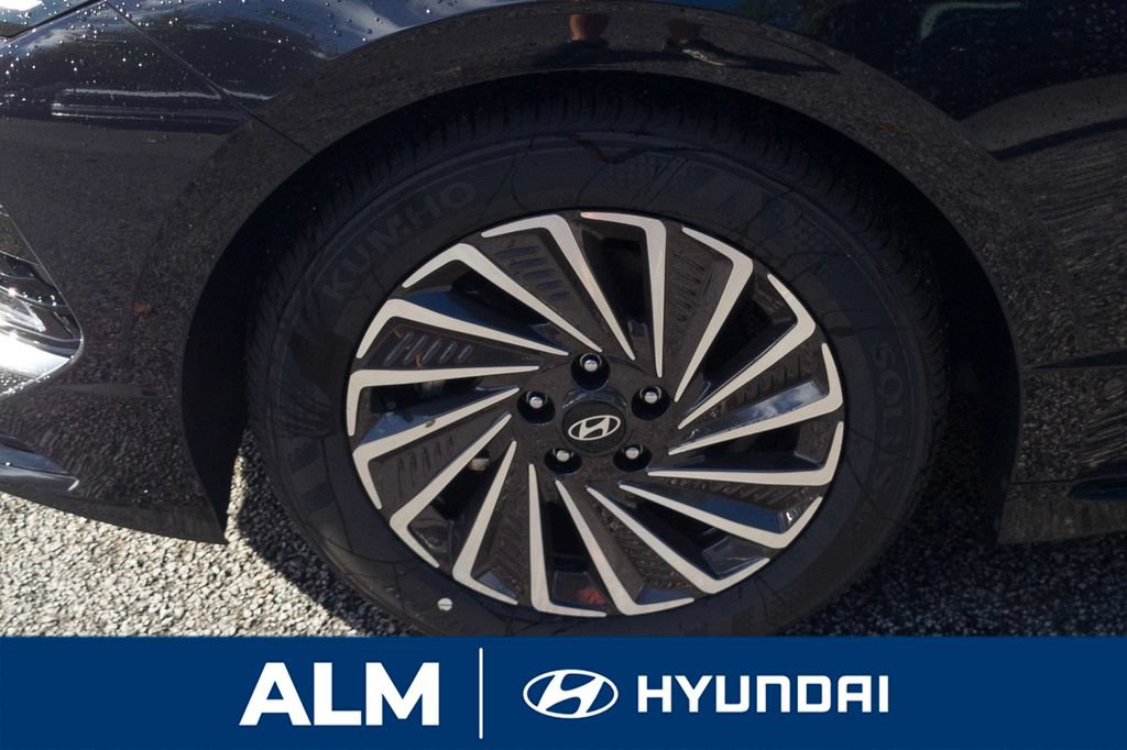 New 2025 Hyundai Sonata SEL FWD image 12