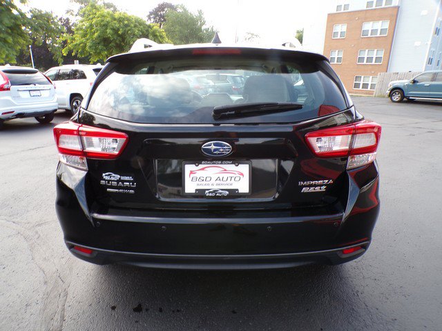Used 2017 Subaru Impreza 2.0i Limited w/ Moonroof/BSD & Rcta/Eyesight AWD/4WD image 4
